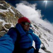 Kilian Jornet sube el Everest en 26 horas