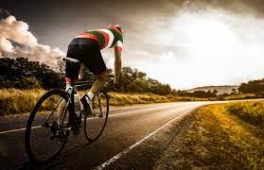 Polmica de las posturas en el ciclismo: qu pueden hacer los ciclistas y qu est prohibido